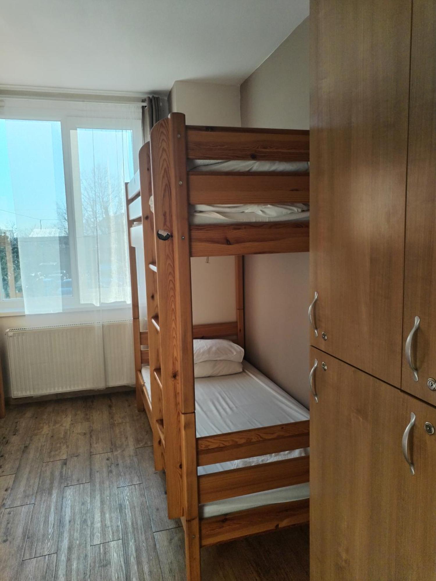 Hostel Ferihegy Vecsés Exteriör bild